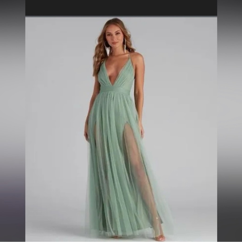 Sage green maxi Homecoming or Prom dress! Windsor brand. NWT.